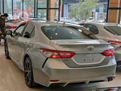 تۆیۆتا کامری